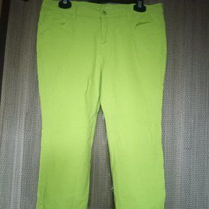 Lime Green Modern Fit Capri Pants